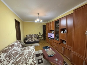 Apartament semidecomandat cu 2 camere | Calea Sagului - imagine 1