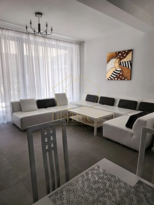 Vila deosebita cu 4 camere  |  Zona Lipovei