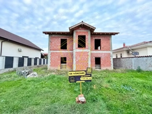 COM 0% Casa la rosu cu 5 camere P+E | Blascovici