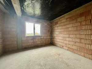 Duplex cu 4 camere | Despărțit prin camera tehnica | Mosnita Noua - imagine 4