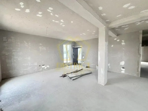 Penthouse spatios cu 3 camere, terasa 150mp | Torontatului - imagine 2