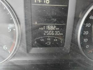 Vind WV Transporter,diesel,cutie manuala ,prima înmatriculare iunie 2013,alb,neavariat,,climatizare. - imagine 5