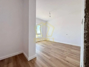 Duplex cu 5 camere, despartit prin camera tehnica I Dumbravita - imagine 3