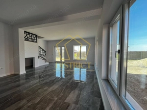 Duplex 5 camere despartit prin camera tehnica | Ghiroda