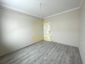 Casa despărțită prin garaj cu 5 camere | Giroc - imagine 7