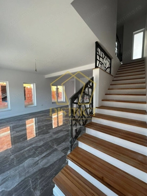 Duplex 5 camere despartit prin camera tehnica | Ghiroda - imagine 8