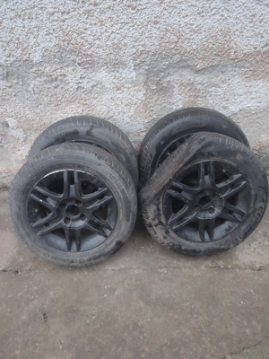 Vând jenti cu cauciucuri 185/60/R14