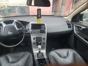 volvo xc 60 - imagine 3