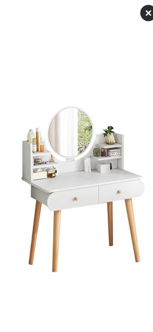 Vand masa de machiaj 