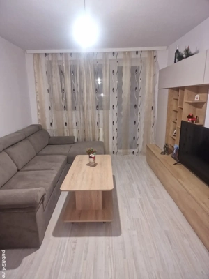 inchiriez apartament 3 camere zona pantelimon