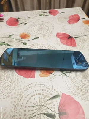 Oglindă auto cu cameră 