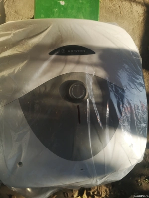 Vând Boiler electric Ariston 30l nou, ne folosit, doar fixat în perete