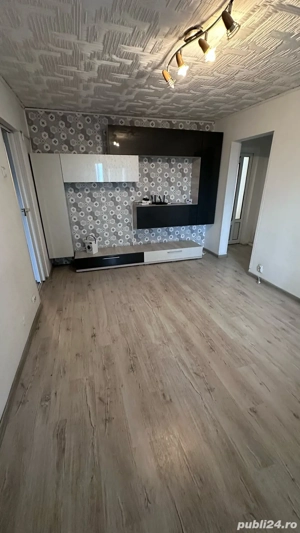 Vand apartament 3 camere Arad-Vlaicu