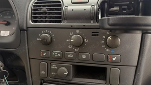 ** Volvo V40 ** - imagine 11