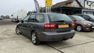 ** Volvo V40 ** - imagine 4