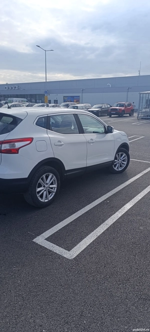 Nissan Qashqai 1,6diesel 4x4  - imagine 3