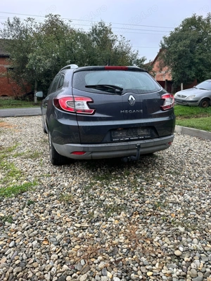 De vînzare . Renault Megane 3, benzina motor 1,6 ! - imagine 8