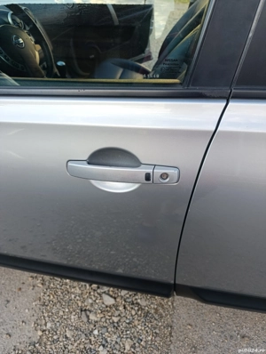 Nissan Qashqai 1,5 diesel - imagine 9