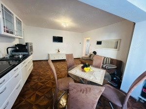 Proprietar, Apartament cu 3 camere, zona Lipovei