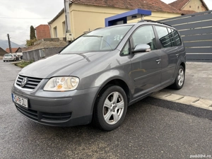 VW TOURAN 1.6benzina 116cp an2006 1proprietar de5 ani in RO