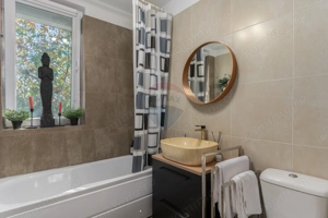 Proprietate premium cu design elegant și multiple upgrade-uri - imagine 18