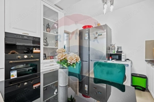 Proprietate premium cu design elegant și multiple upgrade-uri - imagine 4