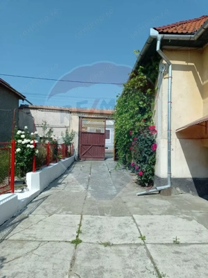 Vilă cu 4 camere, cu gradina, Dacia!