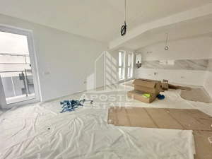 Apartament tip penthouse cu 3 camere si terasa de 30 mp in Braytim - imagine 7
