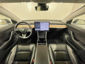 Tesla Model 3 - imagine 8