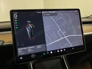 Tesla Model 3 - imagine 17