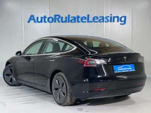 Tesla Model 3 - imagine 4