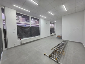 Spațiu comercial de închiriat   Central, Deva (lângă Casa de Cultură), P-ta Victoriei - imagine 2