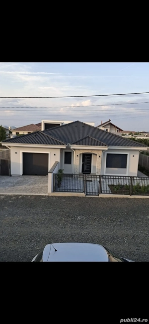 Proprietar, vând casă individuală pe parter-Dumbrăvița