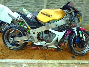 Kawasaki ZX9 cadru complet - imagine 4