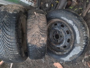 De vânzare 4 cauciucuri 185 65 r14 