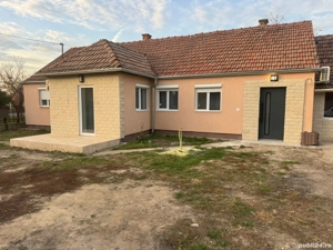 Vând casă în Ungaria 