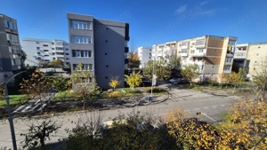 Vânzare apartament 3 camere, et. 2, situat în Rovinari, str. Plopilor