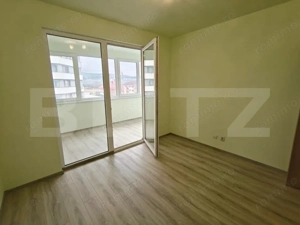 Apartament 3 camere, 86 mp, zona BMW - imagine 9
