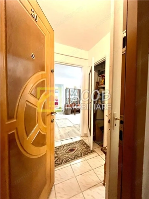 Apartament cu doua camere semidecomandate, zona Aviatori, Bacau