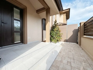 Casa P+1, 5 camere, 130 mp utili + 25mp terasa + 250 mp teren -Giroc