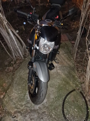 Suzuki GSR 600, model aniversar 100 ani de Suzuki, culoare speciala Black and Metalic Grey - imagine 6