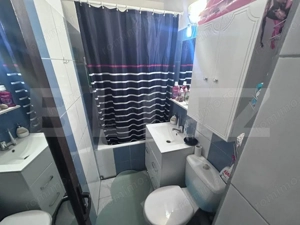 Apartament cu 3 camere, zona 9 Mai - imagine 6