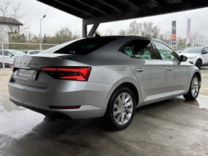 Skoda Superb 2.0 TDI DSG Style - imagine 4