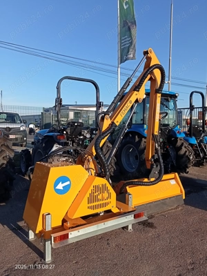 Tocator de gard viu cu deplasare laterală