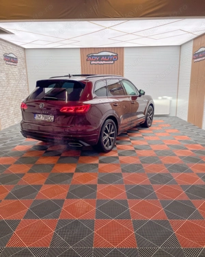 VW  TOUAREG  R-LINE 3.0 V6 TDI  . 286 Cp . Premium Atmosphere 4Motion ( 4x4 ) . An 2021 - imagine 4