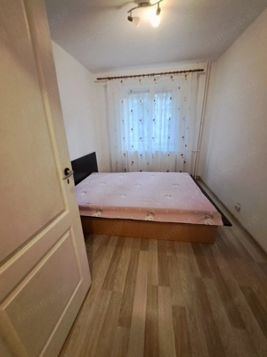 Apartament renovat cu 3 camere, zona Dacia