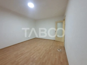 Apartament 2 camere decomandat Zona Stejarului 55 mp utili - imagine 2