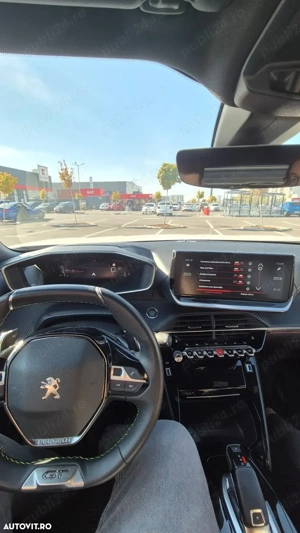 Peugeot 2008 1.2 PureTech EAT8 STT GT Pack - imagine 9