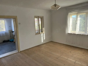 De vânzare casă cu teren generos în sat Peștișu Mare - imagine 2