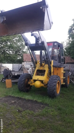 Buldoexcavator XCMG  de 9.3T - imagine 8